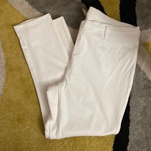 Plus women’s white jeggings